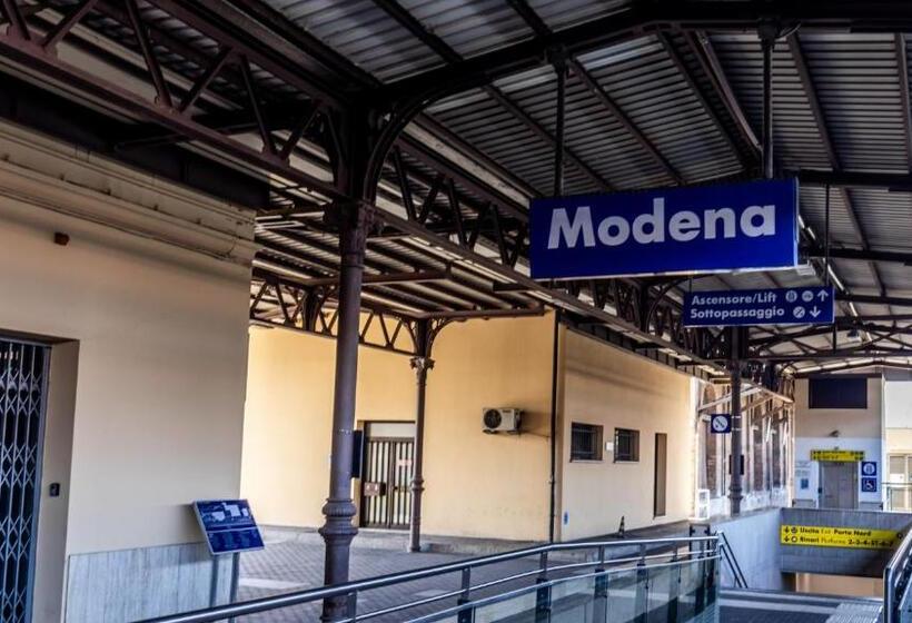 اتاق استاندارد با سرویس بهداشتی مشترک, Grand Central By Alloro Su Treno   Affitti Brevi Italia