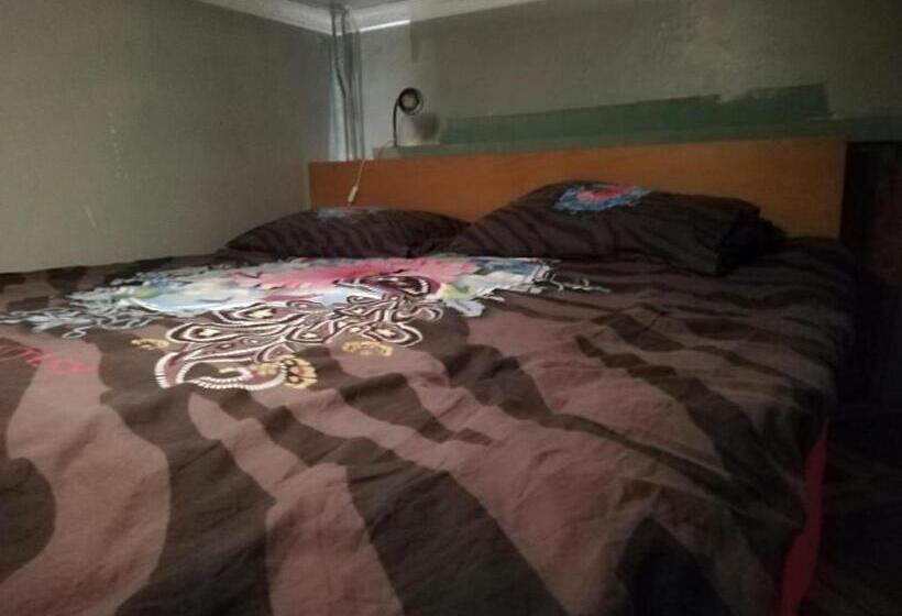 اتاق خانوادگی, Room In House   2 Floors 2 Bedrooms Near Central Station