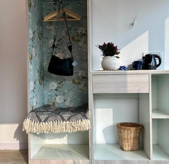 Люкс Повышенной Комфортности, Riverside Luxe Living