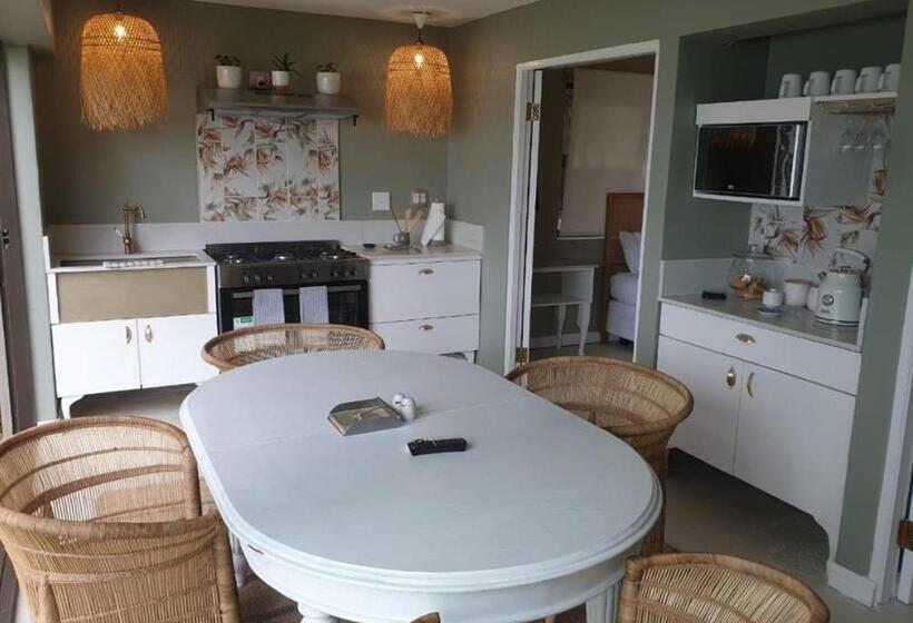 Апартаменты 1 Спальня, Water S Edge, Shabbat Guest House