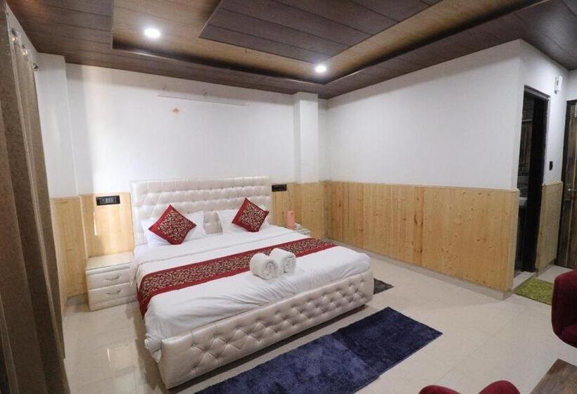 발코니 디럭스 룸, Backwoods Suites Shimla
