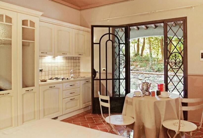 带露台的小型套房, Fonteluce Rooms & Family Lodges