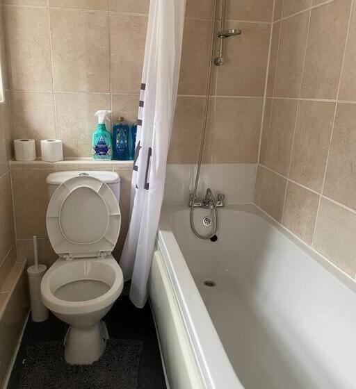 Номер Стандарт, Keary Entire House. 3 Beds. Bright And Cheerful