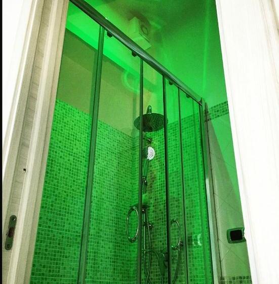 غرفة قياسية مزوَّدة بشُرفة, B&b Crystal