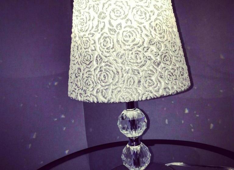 جناح مزوَّد بشرفة, B&b Crystal