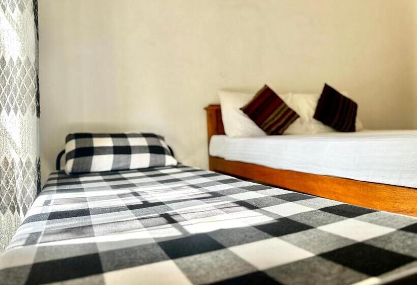 Трехместный Номер Deluxe, Hamilton Tourist Rest