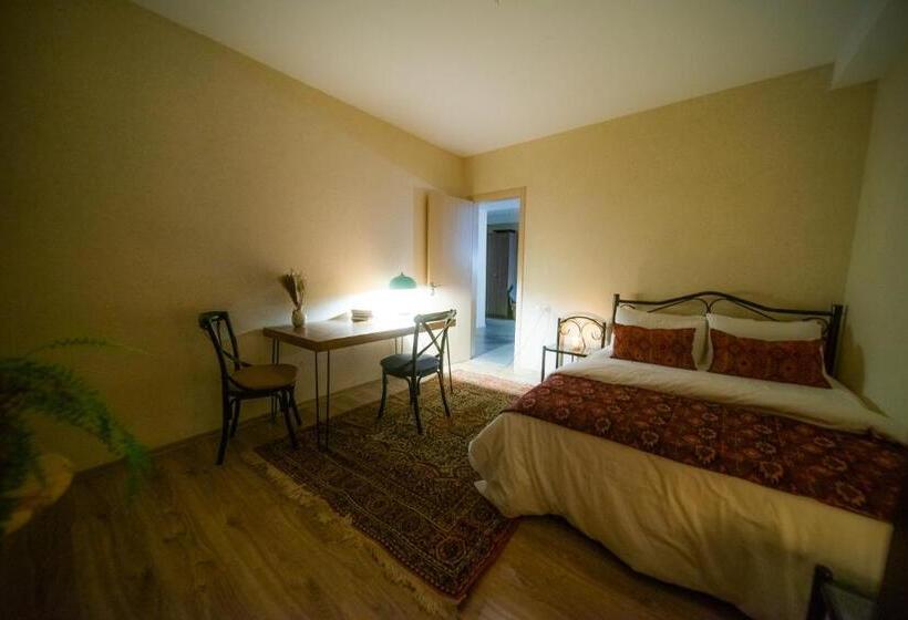 آپارتمان 2 خوابه, Chalet Papa Basili