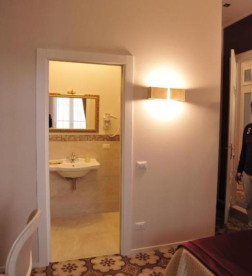 اتاق لوکس, B&b Villa Anna