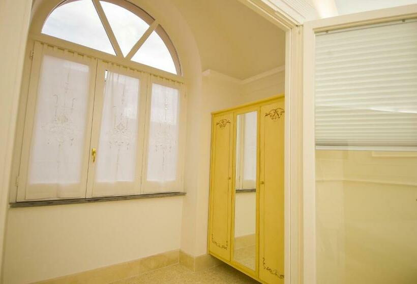 Номер Стандарт Трехместный, Palazzo Liguori