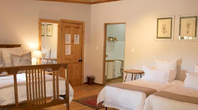 Семейный Номер, Beaufort Manor Country Lodge