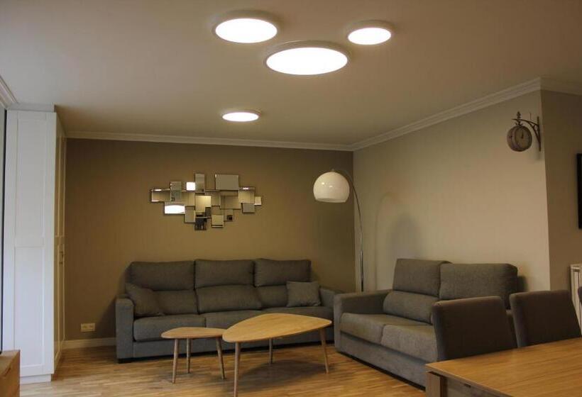 Апартаменты 3 Спальни, Apartamento Sanguesa