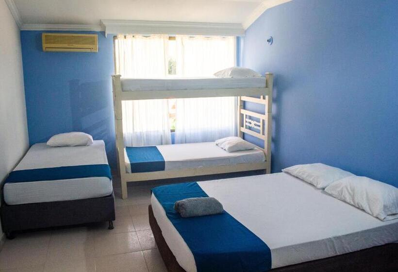 Quarto Quádruplo Estandar, Casa Hotel Las Gaviotas Santamarta