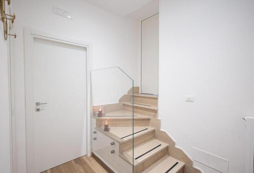 اتاق لوکس با بالکن, Effedi Loft