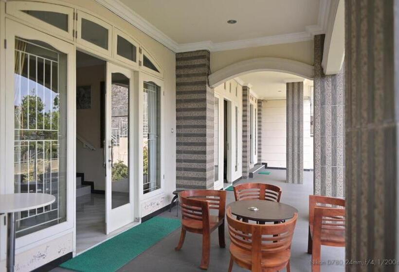 اتاق استاندارد با تراس, D&d Bellevue Guest House