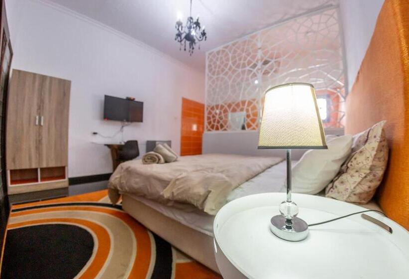 اتاق لوکس, Mangohouse