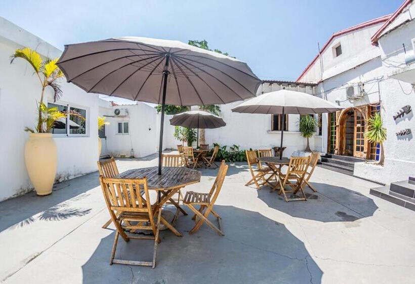 اتاق لوکس, Mangohouse