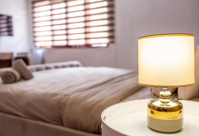 اتاق استاندارد با تخت بزرگ, Mangohouse