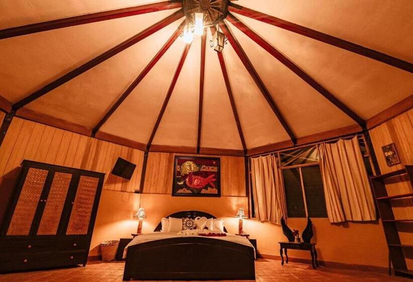 سوییت, Casa Hospedaje Sangapilla