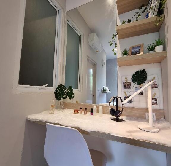 Номер Стандарт, Oyo Life 93387 Sunarmi House