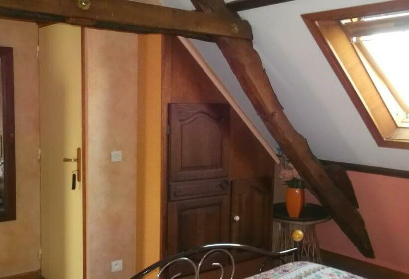Номер Стандарт Трехместный, Chambres Et Tables D Hôtes à L Auberge Touristique