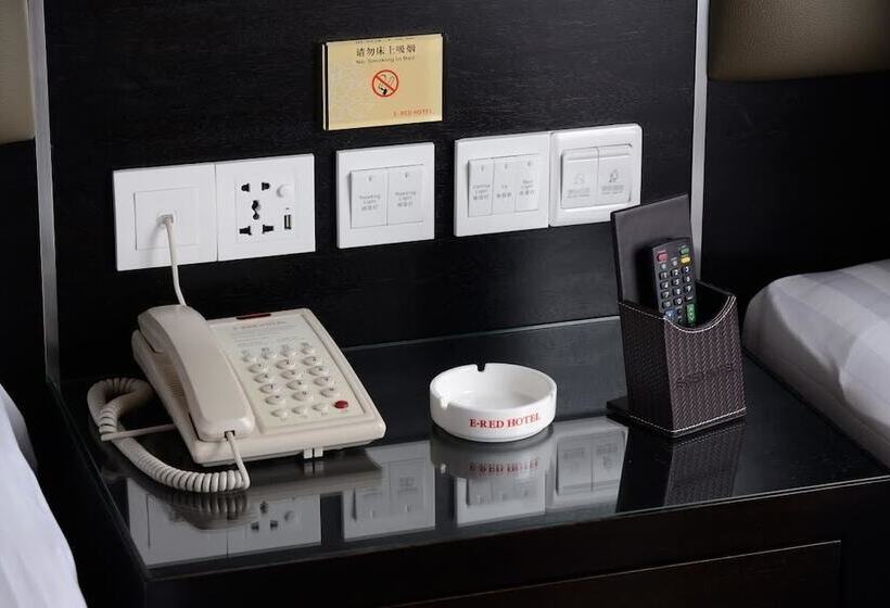 Quarto Deluxe, E Red Hotel Sdn Bhd