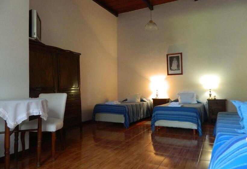 Номер Стандарт Трехместный, Hostal El Cerrito San Lorenzo
