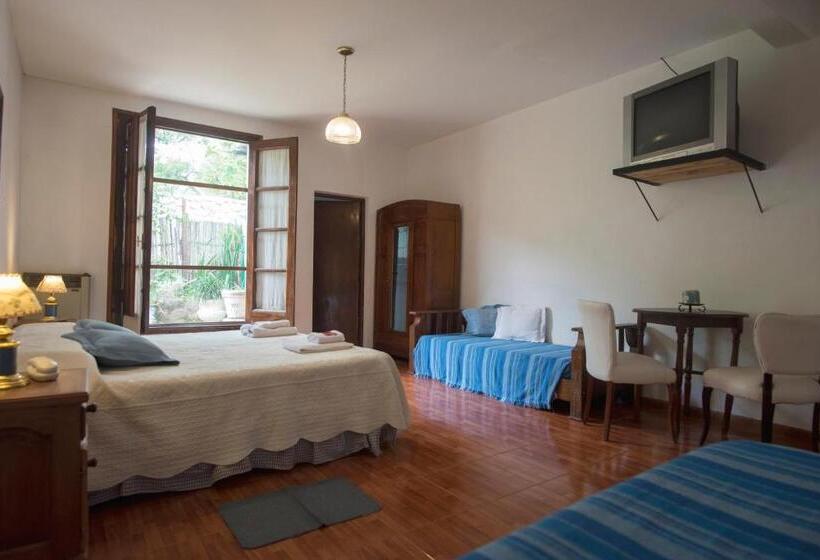 Номер Стандарт Трехместный, Hostal El Cerrito San Lorenzo