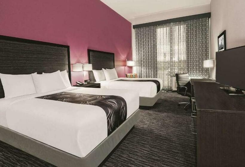 Номер Стандарт, La Quinta By Wyndham Dallas Grand Prairie North