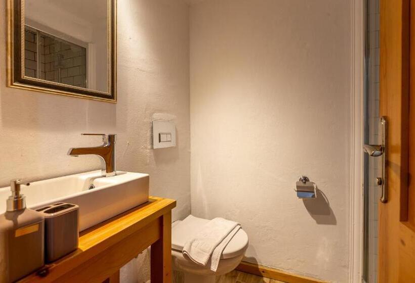 اتاق لوکس, Nest Gunay Otel