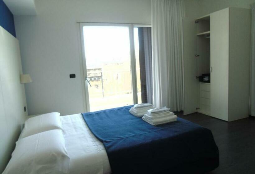 اتاق استاندارد با بالکن, Areté Luxury Room