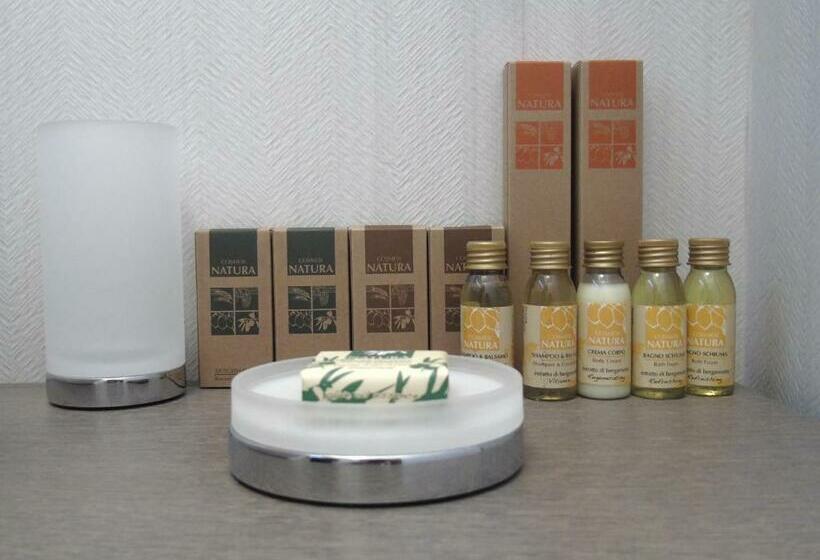 اتاق استاندارد با بالکن, Areté Luxury Room