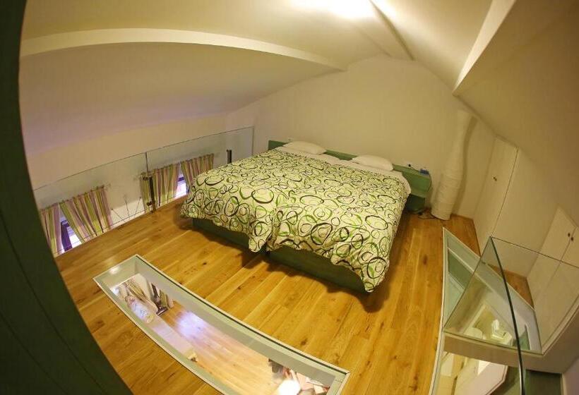 Апартаменты Дюплекс 1 Спальня, Central Apartments Integrated