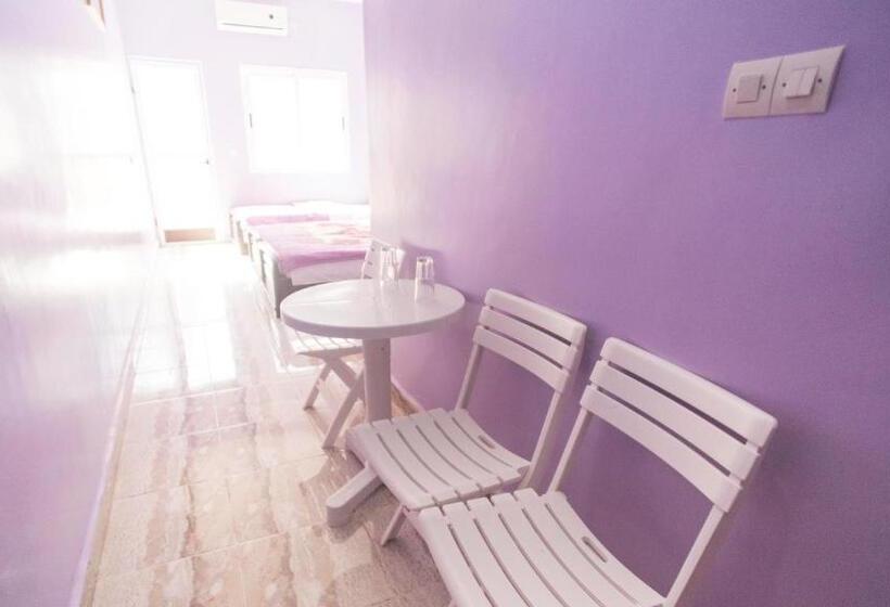 Chambre Triple Standard, Kasbah Hotel Camping Jurassique