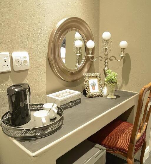 Deluxe Svit, Duke & Duchess Boutique
