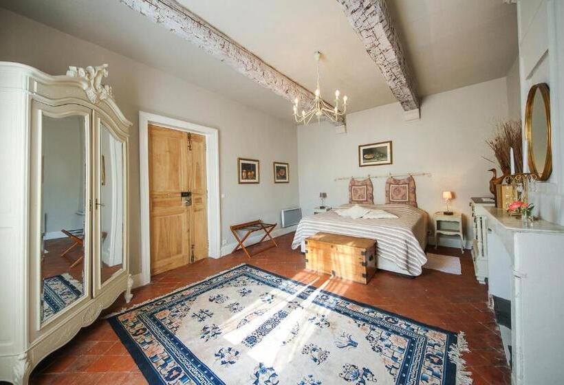 اتاق سوپریور با چشم‌انداز, Les Carmes And Spa