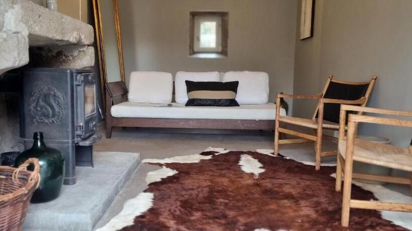 سوئیت جونیور با تراس, Moulin Renaudiots   Maison D Hôtes