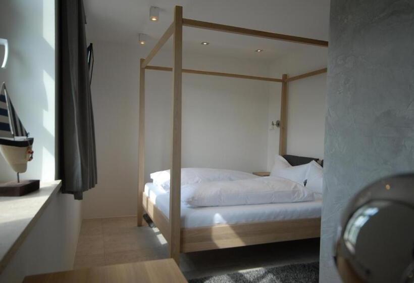 Deluxe room with river view, Bella Riva