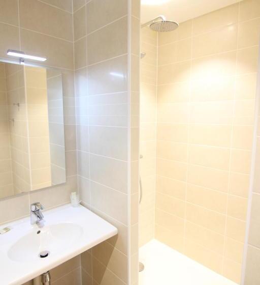 غرفة قياسية مزوَّدة بشُرفة, Logis Hôtel   La Chambre D Amiens