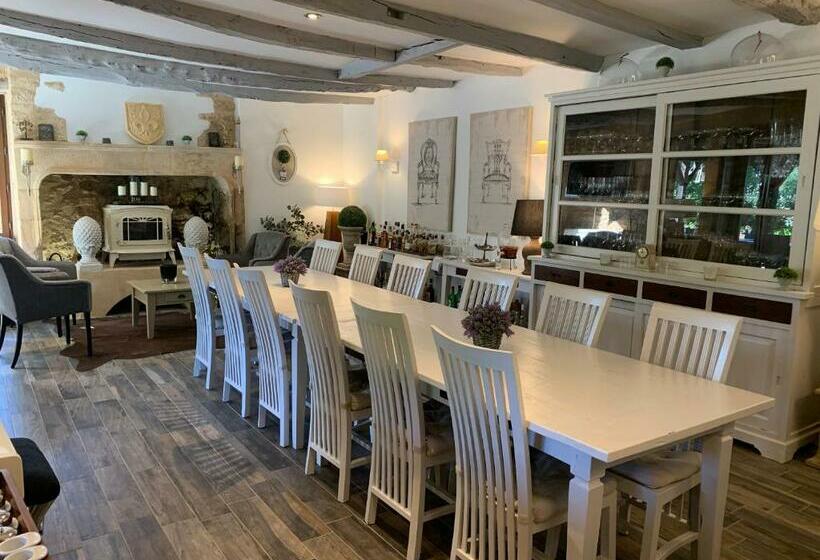 Номер Стандарт, Le Noyer Résidence B&b