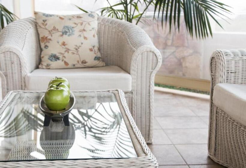 Superior suite with garden view, Ammos Boutique Apartments & Suites