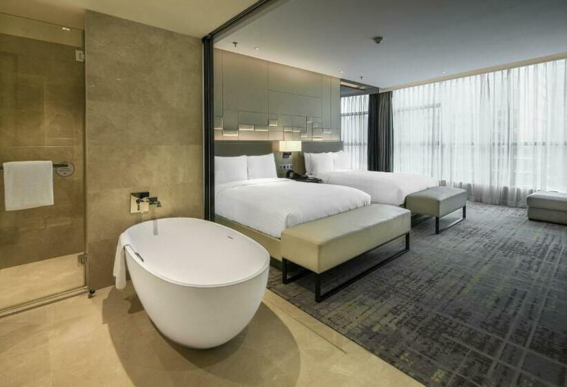 キングサイズベッドのデラックスルーム, Chengdu Marriott Hotel Financial Centre