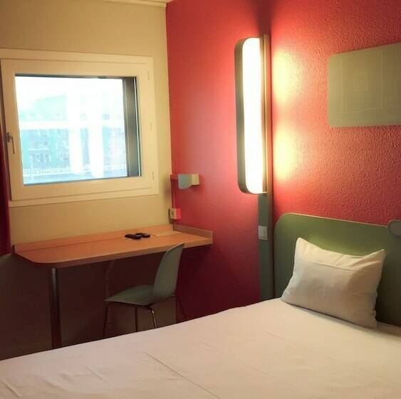 Номер Стандарт, Ibis Budget Tours Centre Gare Et Congrès