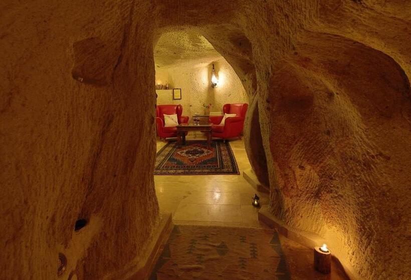 디럭스 자쿠지룸, Jerveni Cave