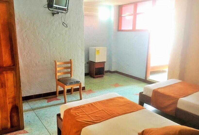 Семейный Номер Вид на Море, Hostal Estrella De Mar