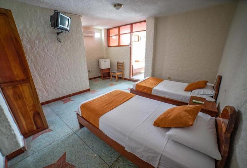 Семейный Номер Вид на Море, Hostal Estrella De Mar