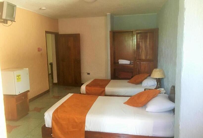 Chambre Triple Confort, Hostal Estrella De Mar