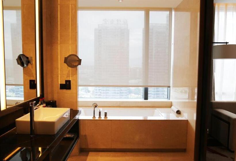 Номер Deluxe, Hyatt Regency Fuzhou Cangshan