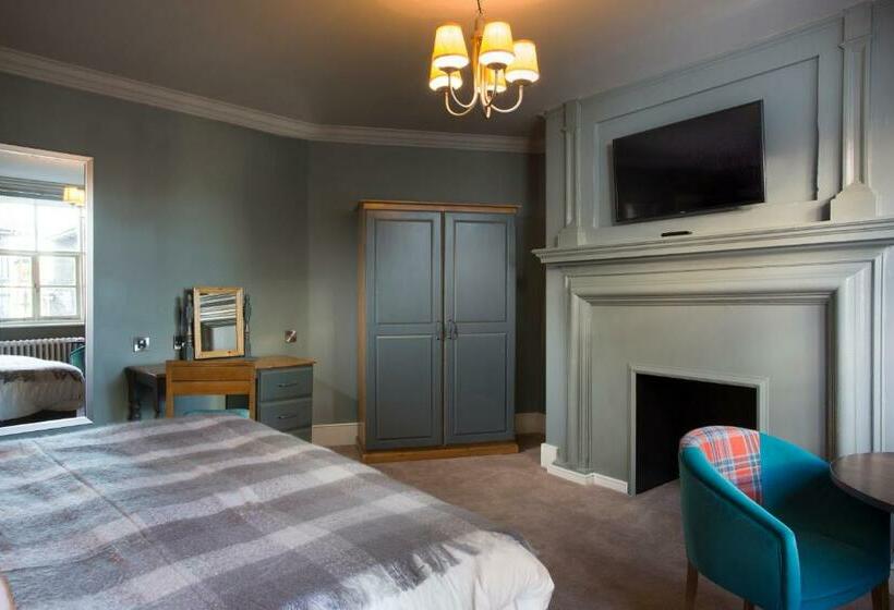 Номер Superior, The Ostrich Inn Colnbrook London Heathrow