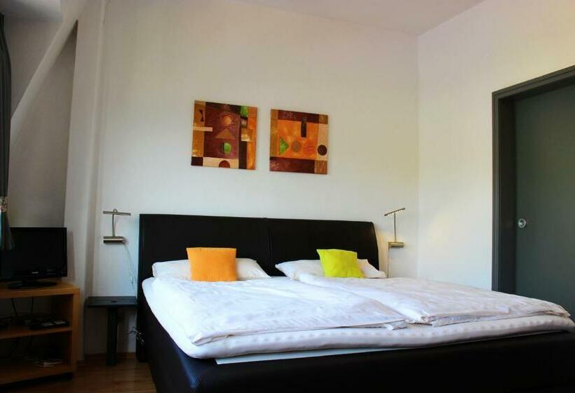 Quarto Deluxe, Pension Adelheid Moselhype&wine