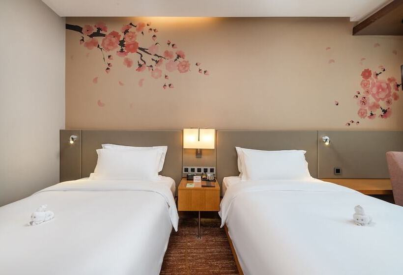 Номер Стандарт, Hilton Garden Inn Guiyang Yunyan